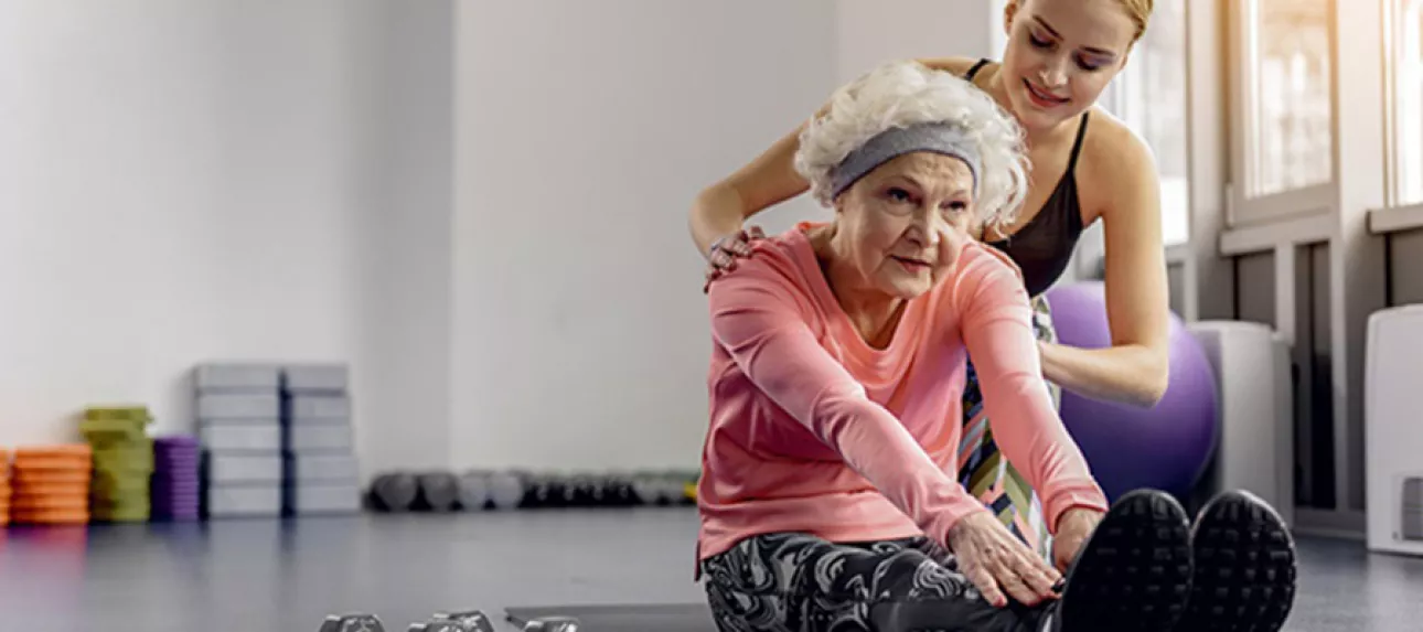Aux Pays-Bas, les seniors apprennent à tomber