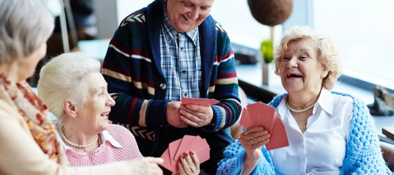 Quels cadeaux offrir aux personnes âgées?
