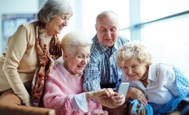 Comment choisir son smartphone pour senior ?